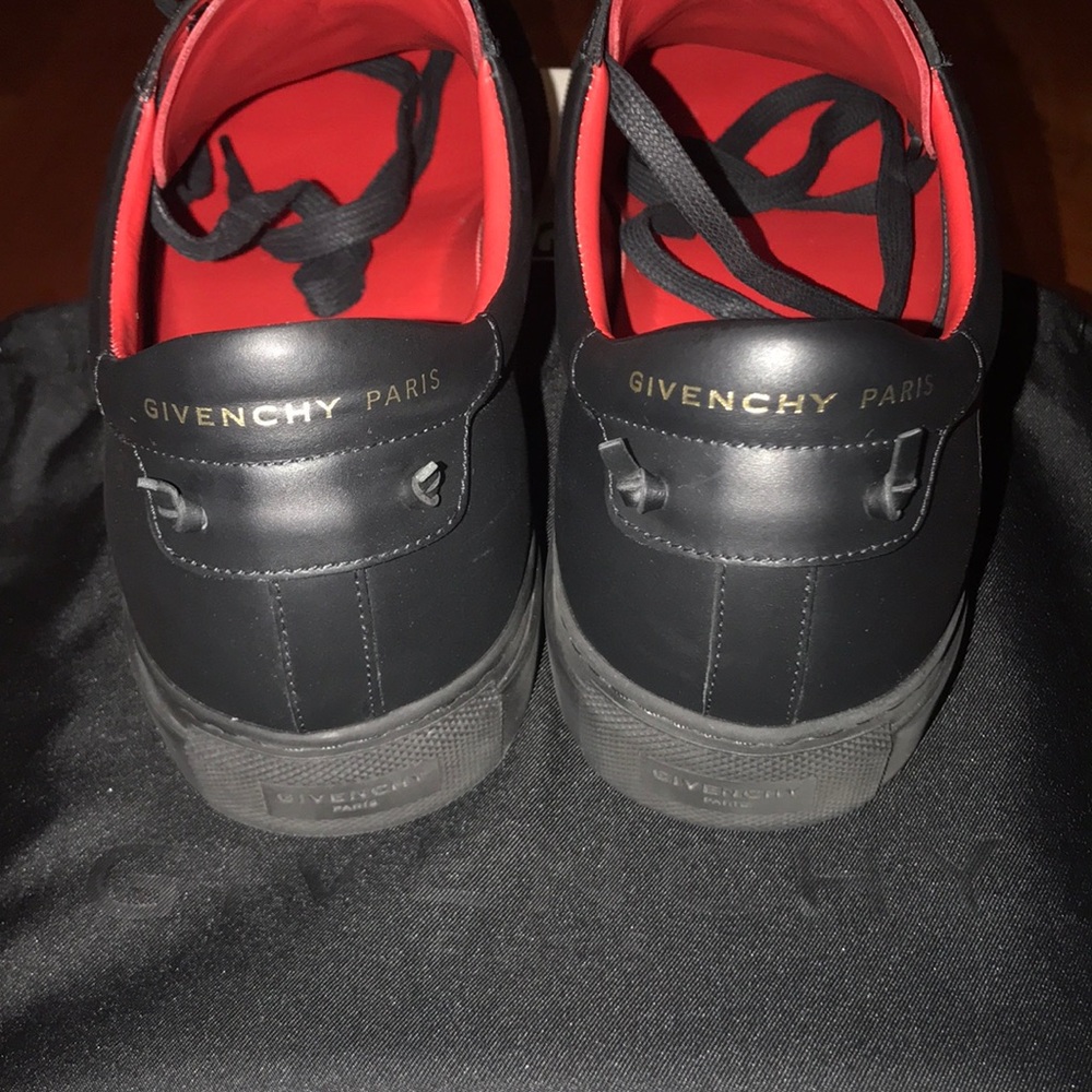 Givenchy Black/Red Urban Street Sneaker